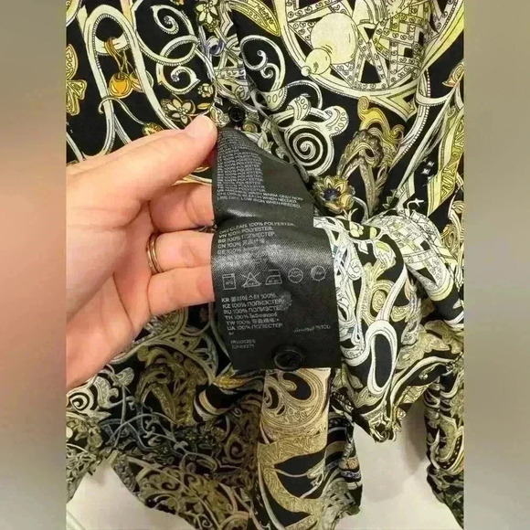 H&M Women Blouse Top Black Gold Floral Geometric Button Collar Long Sleeve US 4 - Picture 9 of 12